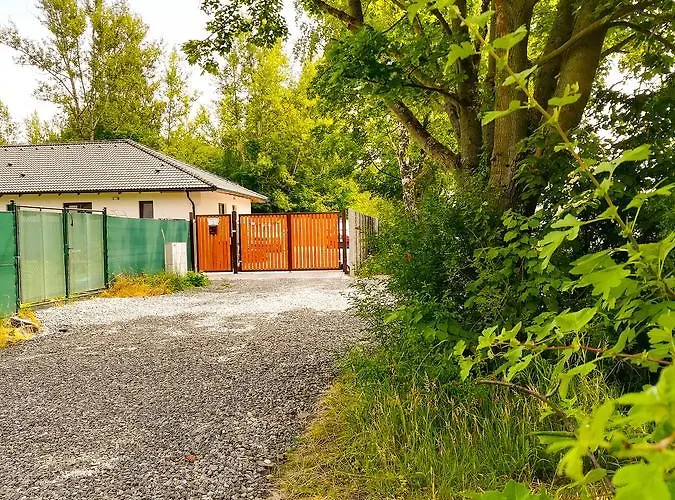 Lägenhet Dubova Milovice (Central Bohemian)